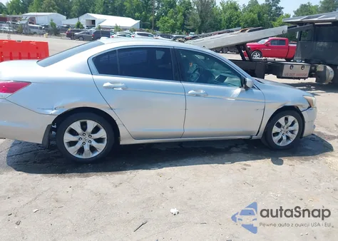2008 Honda Accord 2.4 Ex-L из США, поврежденный, VIN 1HGCP26838A116303